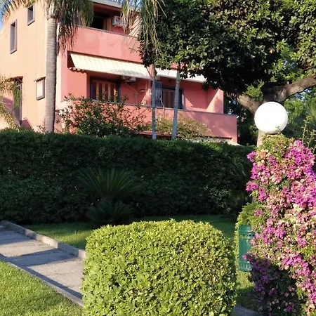Holiday home Sunshine Giardini Naxos