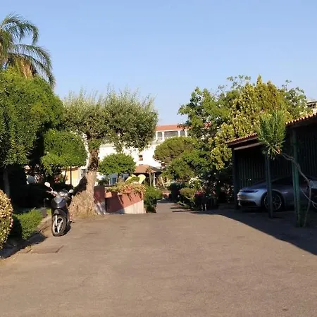 Sunshine Holiday home Giardini Naxos